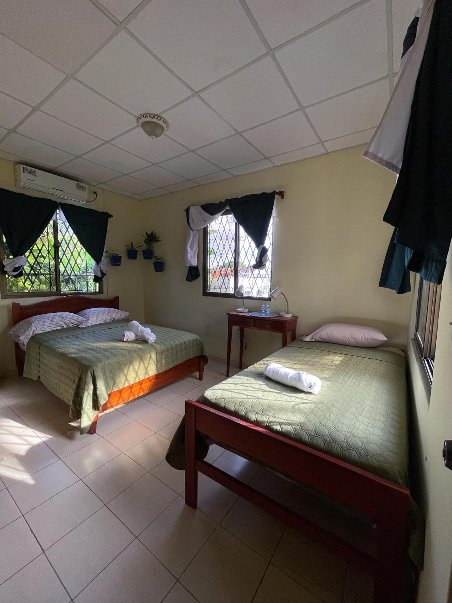 Hostel Kimmell / Hostal Familiar La Casita De Los Kimmell Las Tablas Exteriér fotografie